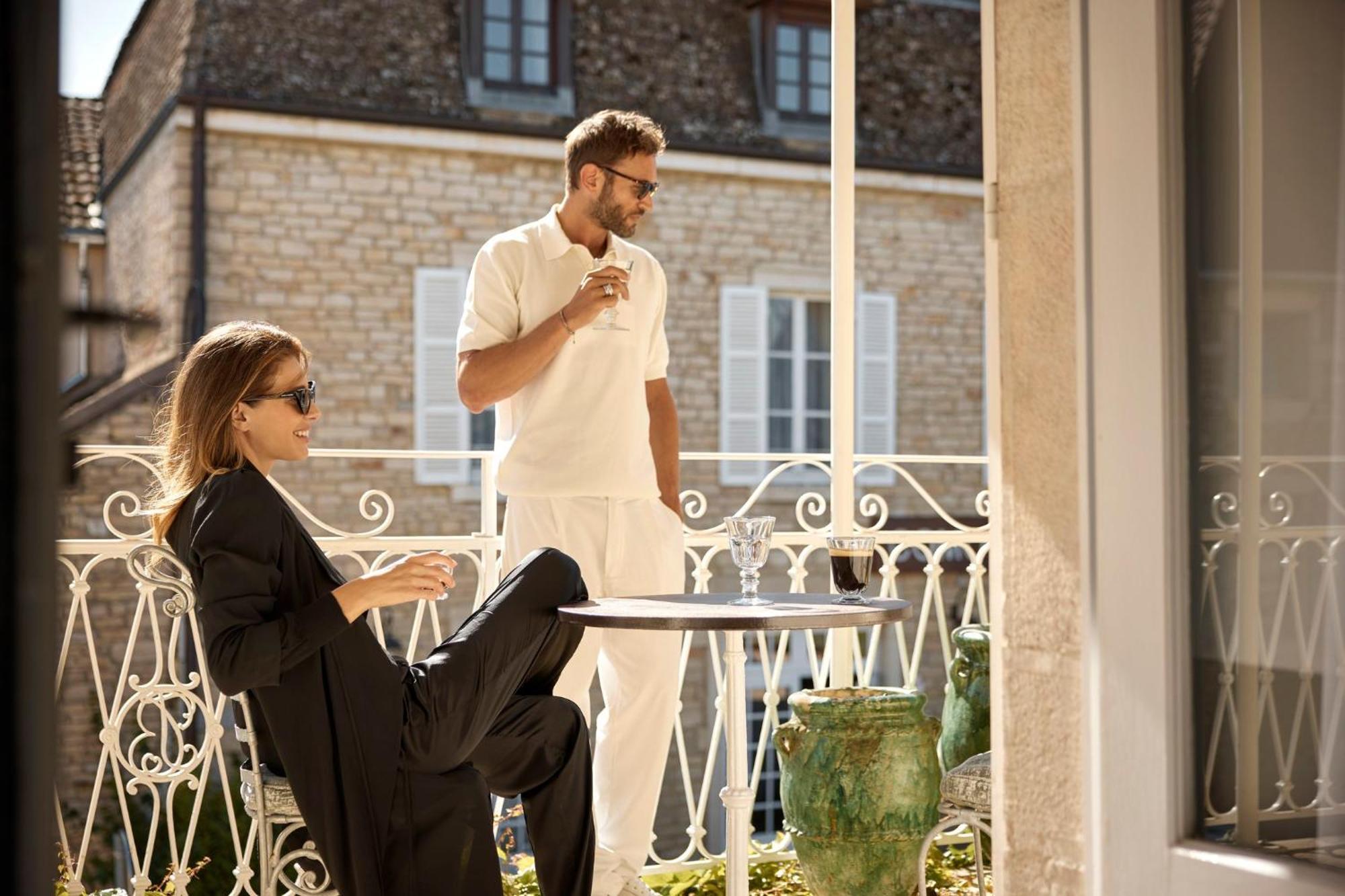 Como Le Montrachet ピュリニィ・モンラッシェ エクステリア 写真