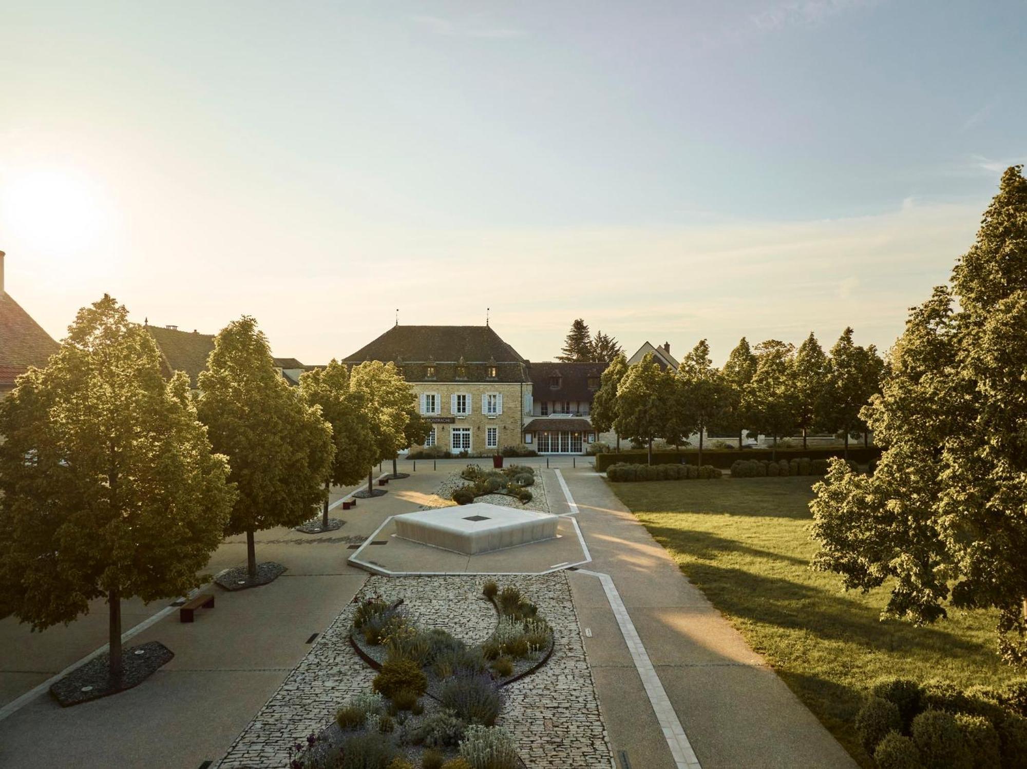 Como Le Montrachet ピュリニィ・モンラッシェ エクステリア 写真